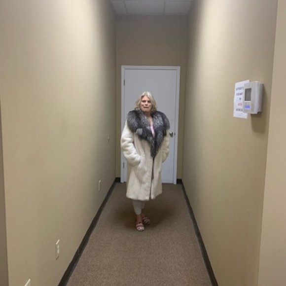 MINK COAT WITH FOX COLLAR - Picture 6 of 6